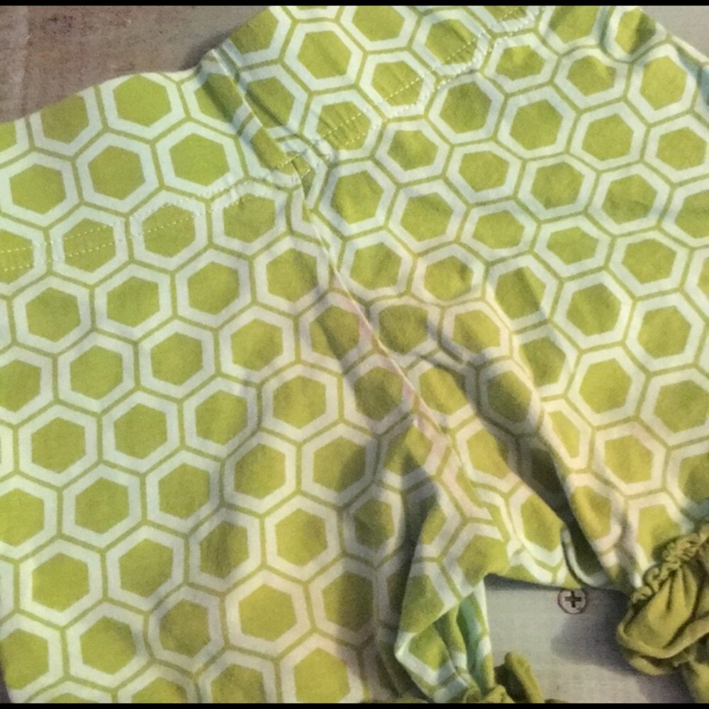 Matilda Jane Green Geometric Pattern Ruffled Short - Picture 4 of 5